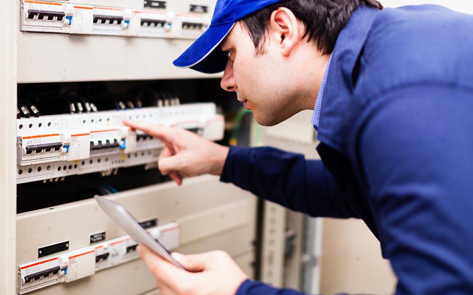 travail électricien Paris 14